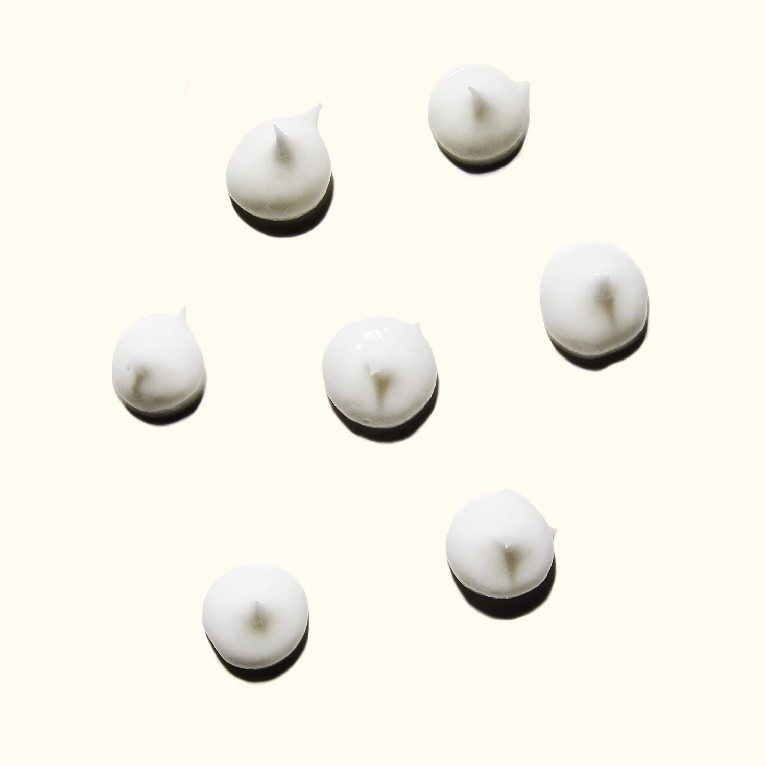 Amika Normcore Signature Conditioner - 9.2oz 5 Amika Normcore Signature Conditioner - 9.2oz - Image 3