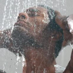 American Crew Daily Deep Moisturizing Shampoo -Bumble Sale Store Daily Moisturizing Shampoo Model 1024x1024 6e303fb1 954f 4e61 b166 53ca522279dc