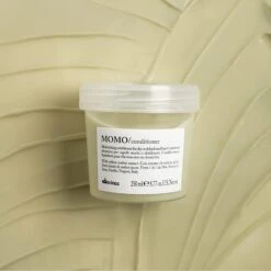 Davines Momo Conditioner -Bumble Sale Store DavinesMomoConditioner1