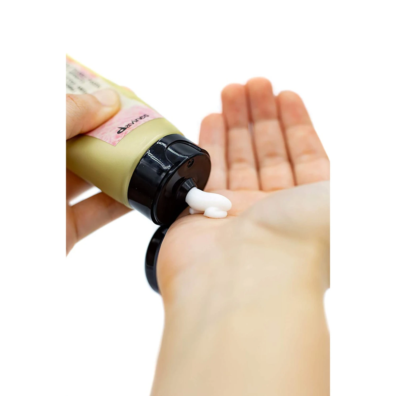 Davines This Is A Medium Pliable Paste 6 Davines This Is A Medium Pliable Paste - Image 4