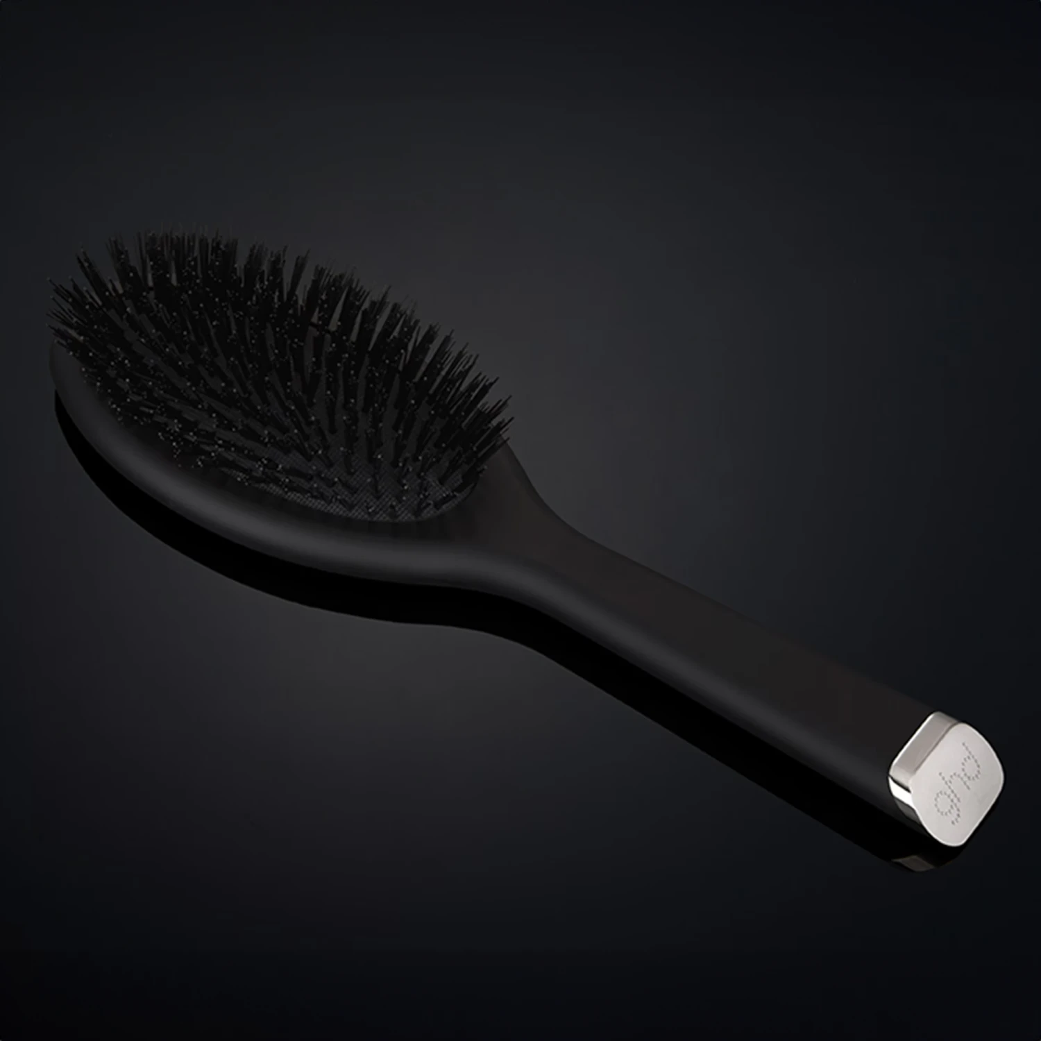 GHD The Dresser Oval Dressing Brush 6 GHD The Dresser Oval Dressing Brush - Image 4