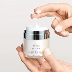 Image Skincare Iluma Intense Brightening Crème 11 Image Skincare Iluma Intense Brightening Crème -Bumble Sale Store Image Skincare Iluma Intense Brightening Creme 2