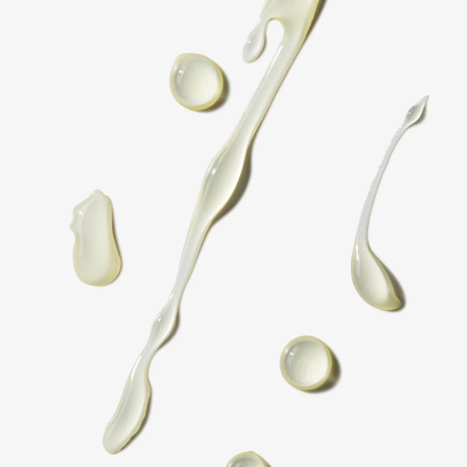 Kiehl's Magic Elixir Scalp And Hair Oil Treatment 4 Kiehl's Magic Elixir Scalp And Hair Oil Treatment - Image 2