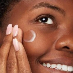 Kiehl's Vital Skin-Strengthening Hyaluronic Acid Super Serum -Bumble Sale Store Kiehl s Vital Skin Strengthening Hyaluronic Acid Super Serum 4