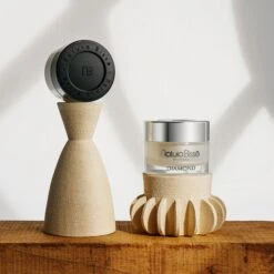 Natura Bisse Diamond Body Cream -Bumble Sale Store Natura Bisse Diamond Body Cream 5