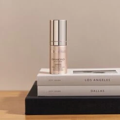 Natura Bisse Diamond Cocoon Sheer Eye Cream -Bumble Sale Store Natura Bisse Diamond Cocoon Sheer Eye Cream 4