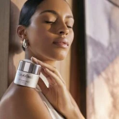 Natura Bisse Diamond Extreme Cream Light 17 Natura Bisse Diamond Extreme Cream Light -Bumble Sale Store Natura Bisse Diamond Extreme Cream Light 9