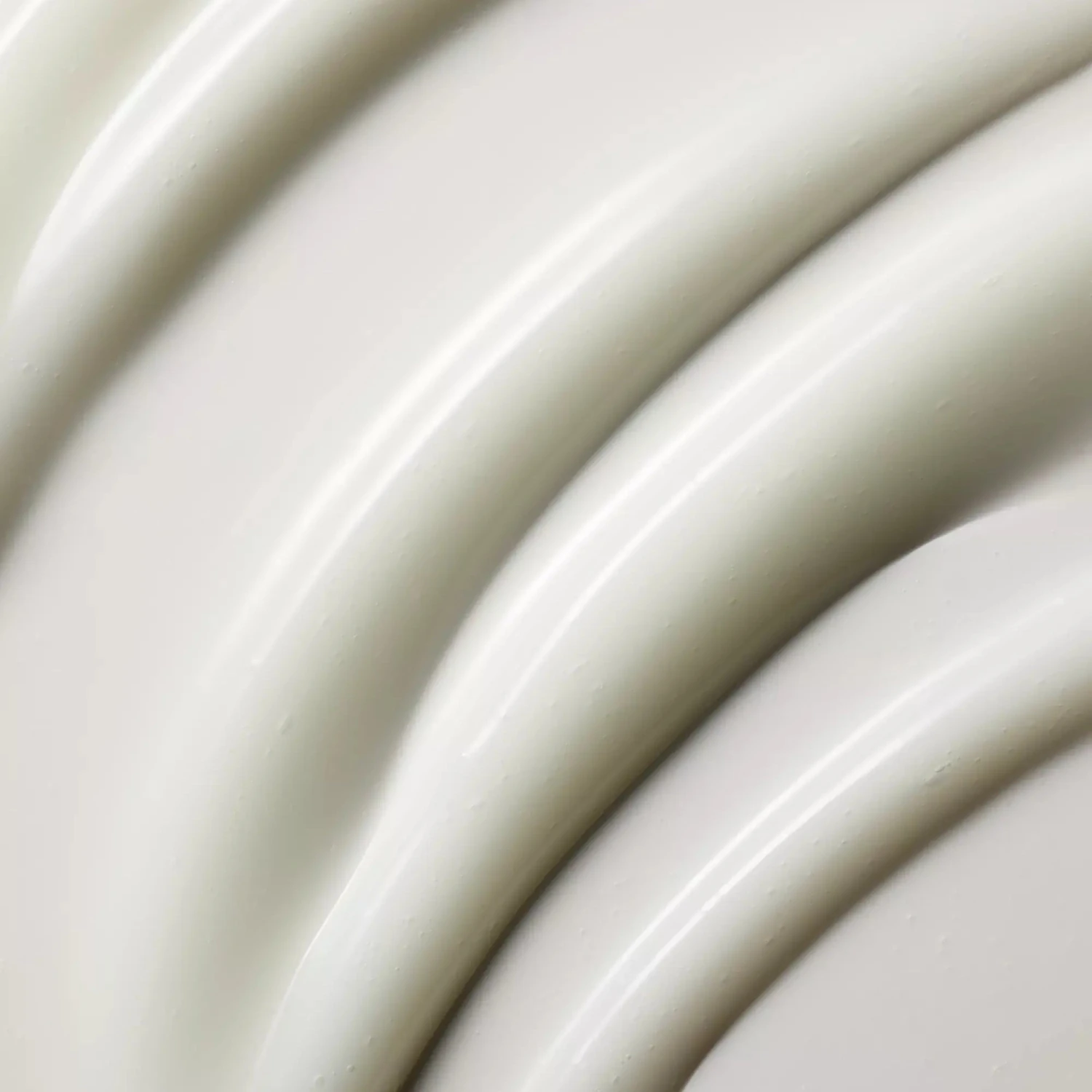 Nioxin System 4 Scalp + Hair Shampoo And Conditioner Liter Duo ($104 Value) 8 Nioxin System 4 Scalp + Hair Shampoo And Conditioner Liter Duo ($104 Value) - Image 6