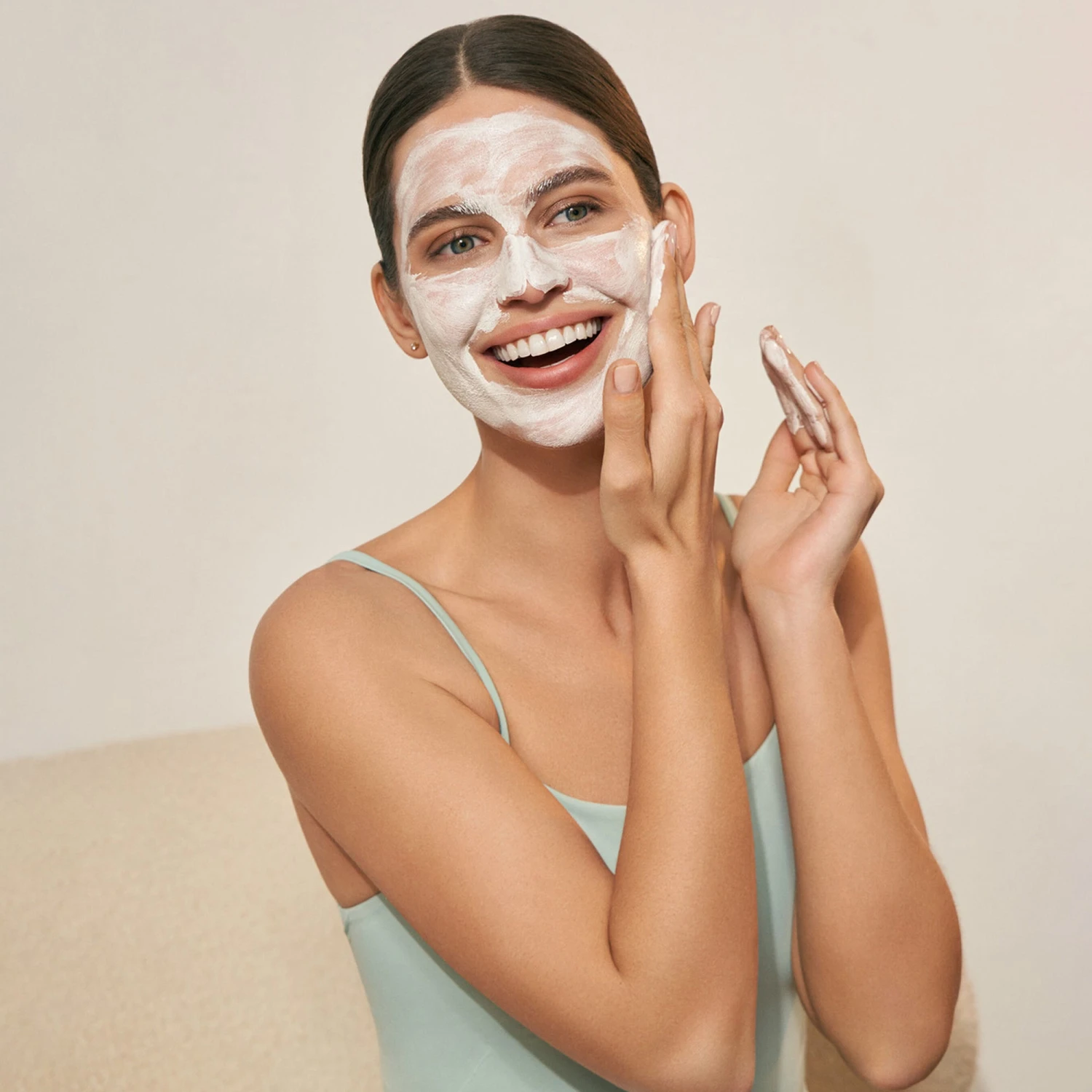 Natura Bisse Stabilizing Cleansing Mask 8 Natura Bisse Stabilizing Cleansing Mask - Image 6