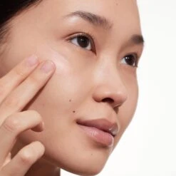 Supergoop! Glowscreen Broad Spectrum Sunscreen SPF 40 - Dawn -Bumble Sale Store Supergoop Glowscreen Dawn 62d5441b c5d0 4c68 a69d 7fd138700e44