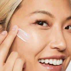 Supergoop! 100% Mineral Sheer Screen SPF 30 -Bumble Sale Store Supergoop 100 Mineral Sheer Screen SPF30 1