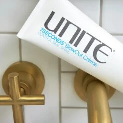 Unite 7 Seconds BlowOut Crème 7oz -Bumble Sale Store Unite7Seconds BlowOut Creme 7oz 5812dec3 0e11 46fd b64c eb45eb2febef