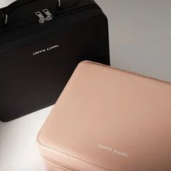 Vanity Planet Baia | The Everything Beauty Bag - Nude -Bumble Sale Store VP Baia Lifestyle Web 1800x1800 06