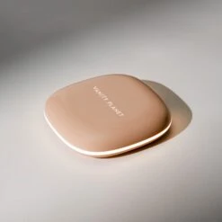 Vanity Planet Moda | Mini Light Up Makeup Mirror - Nude -Bumble Sale Store VP Moda Lifestyle Web 1800x1800 07