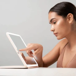 Vanity Planet Pose L LED Travel Mirror 2.0 25 Vanity Planet Pose L LED Travel Mirror 2.0 -Bumble Sale Store VP Pose 2.0 Pink Studio 2