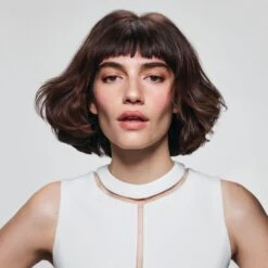 Olaplex Volumizing Blow Dry Mist -Bumble Sale Store Volumizing Beauty PDP 2000x2000CMYK 1