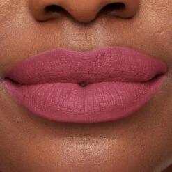 BareMinerals Mineralist Lasting Lip Liner -Bumble Sale Store bareMinerals Mineralist Lasting Lip Liner CHARMING PINK 4