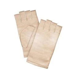 Beauty Ora Iluminage Skin Rejuvenating Gloves With Anti-Aging Copper Technology