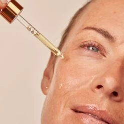 Dr Dennis Gross Dr. Dennis Gross + Vitamin C Lactic 15% Vitamin C Firm & Bright Serum 7 Dr Dennis Gross Dr. Dennis Gross + Vitamin C Lactic 15% Vitamin C Firm & Bright Serum -Bumble Sale Store drdennisgross lacticacid vitaminc3