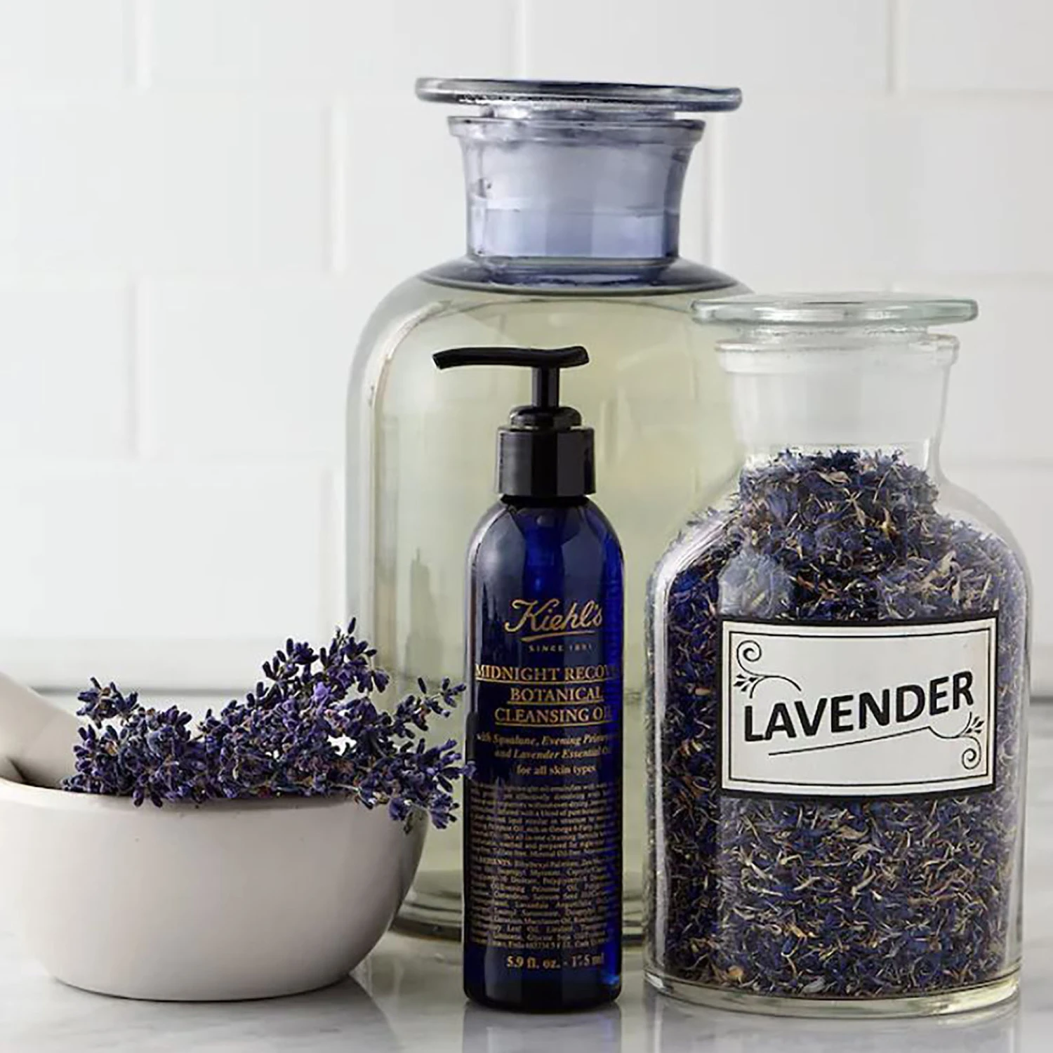 Kiehl's Midnight Recovery Botanical Cleansing Oil 5 Kiehl's Midnight Recovery Botanical Cleansing Oil - Image 3