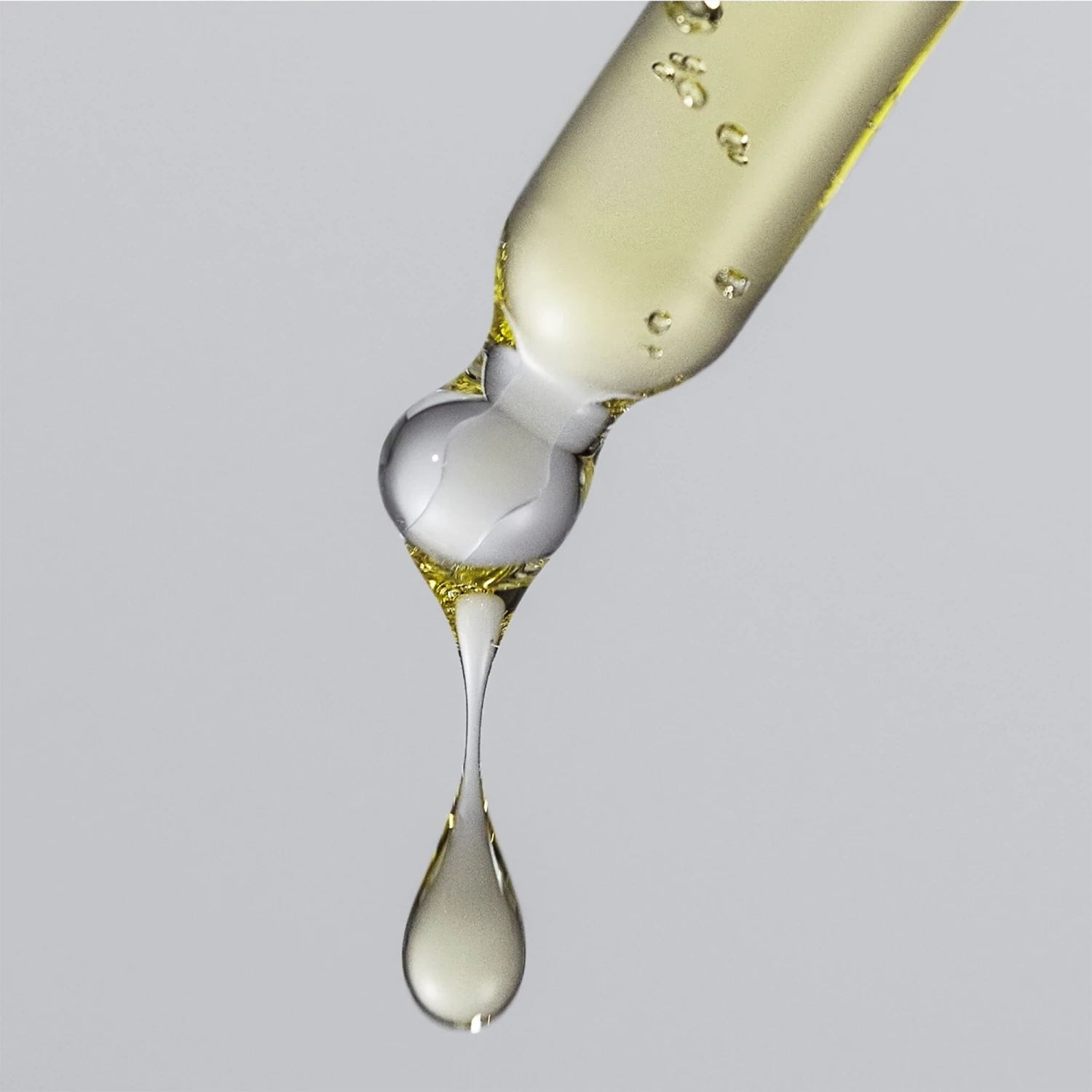 Living Proof No Frizz Vanishing Oil 5 Living Proof No Frizz Vanishing Oil - Image 3