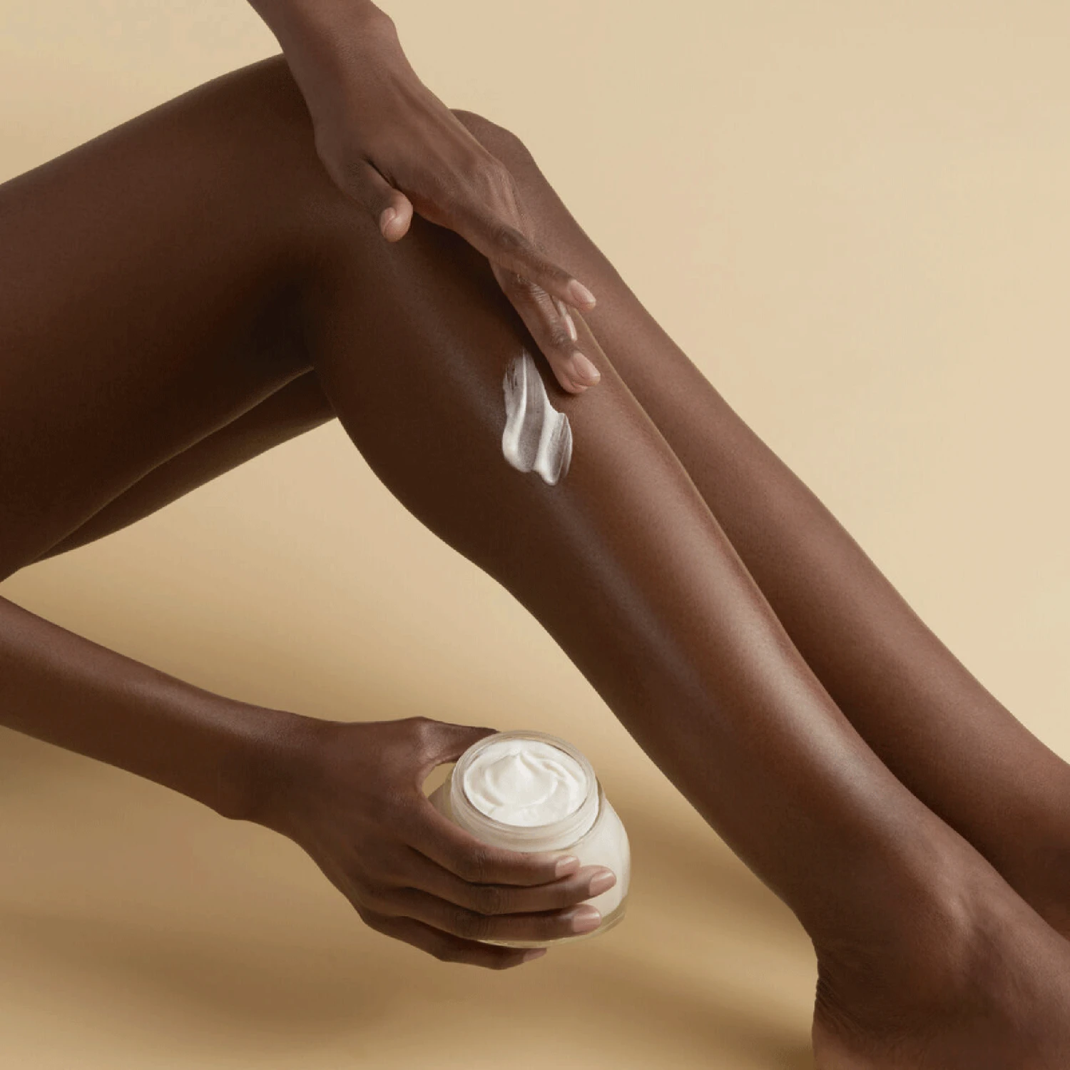 L'Occitane Almond Milk Concentrate 5 L'Occitane Almond Milk Concentrate - Image 3