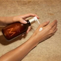 Moroccanoil Body Lotion - Ambre Noir -Bumble Sale Store moroccanoil body lotion ambre noir sample2