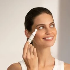 Natura Bisse Inhibit Retinol Eye Lift -Bumble Sale Store naturabisse inhibit retinol eye lift 2