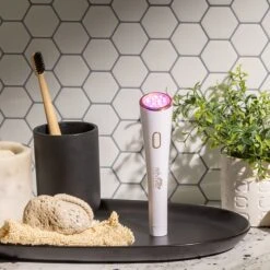 ReVive Lux Glo Anti-Aging & Acne 10 ReVive Lux Glo Anti-Aging & Acne -Bumble Sale Store reVive Lux Glo Lifestyle 2