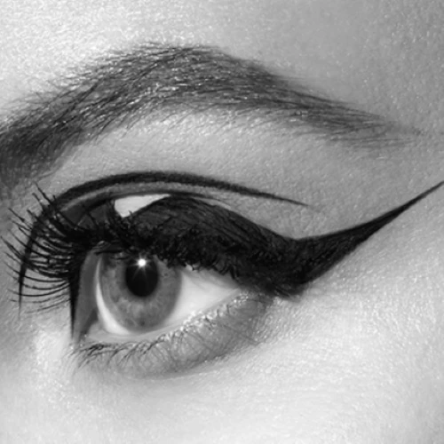 Stila Stay All Day Waterproof Liquid Eye Liner Micro Tip - Intense Black 4 Stila Stay All Day Waterproof Liquid Eye Liner Micro Tip - Intense Black - Image 2