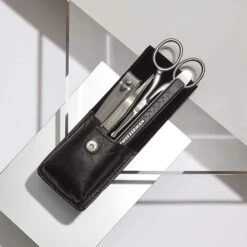 Tweezerman Essential Grooming Kit#40871 7 Tweezerman Essential Grooming Kit#40871 -Bumble Sale Store tweezerman essential grooming kit3