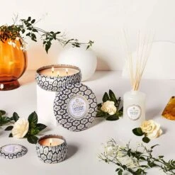 Voluspa Maison Blanc Metallo 3 Wick Candle 23 Voluspa Maison Blanc Metallo 3 Wick Candle -Bumble Sale Store voluspa 3 wick candle gardenia2