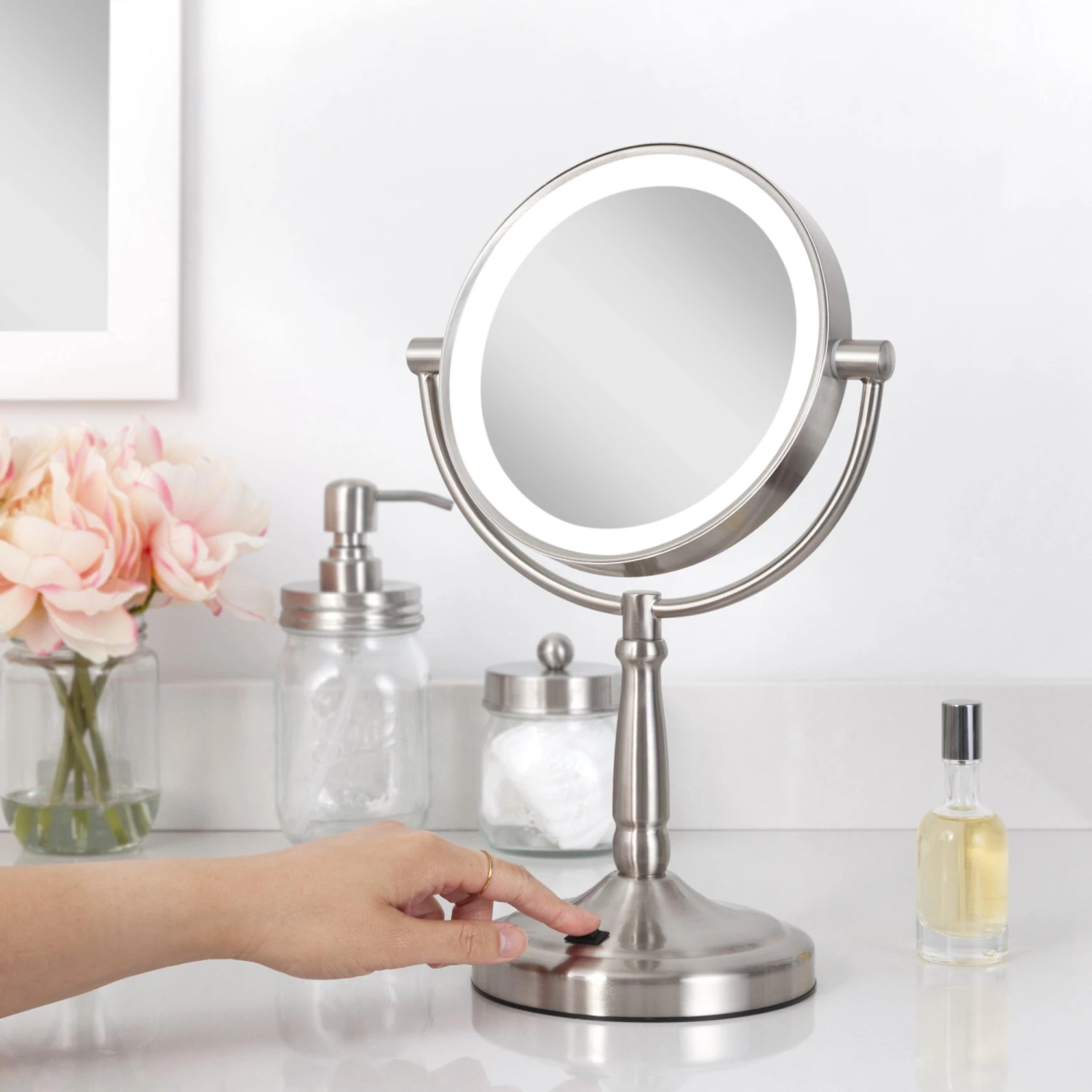Zadro 9" Round LED Cordless Dual-Sided Mirror 10X/1X 5 Zadro 9" Round LED Cordless Dual-Sided Mirror 10X/1X - Image 3